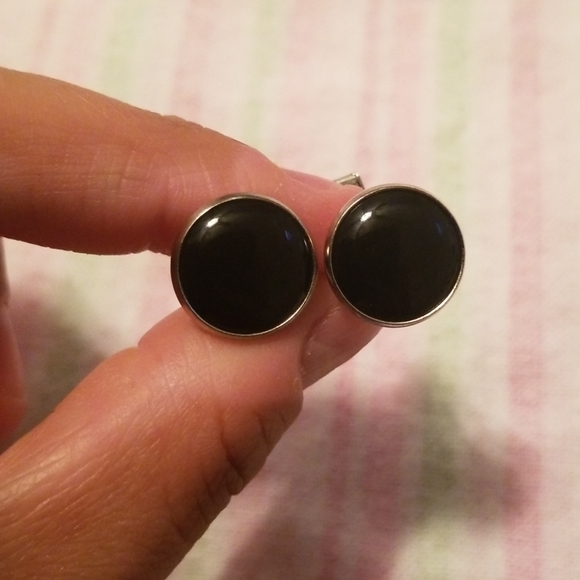 Black Circular Enamel Silver Studs & Cufflinks Set - Picture 5 of 8